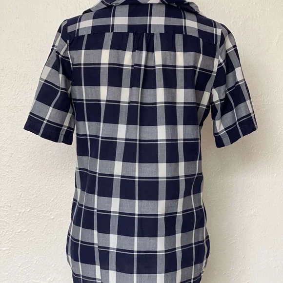 UNIQUE! Banana Republic Short Sleeved Blue Plaid Cotton Button Up Shirt - Picture 4 of 10